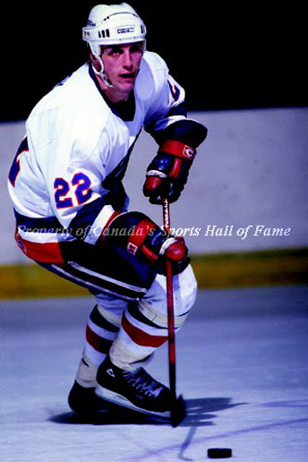 Hall of Famer MIKE BOSSY