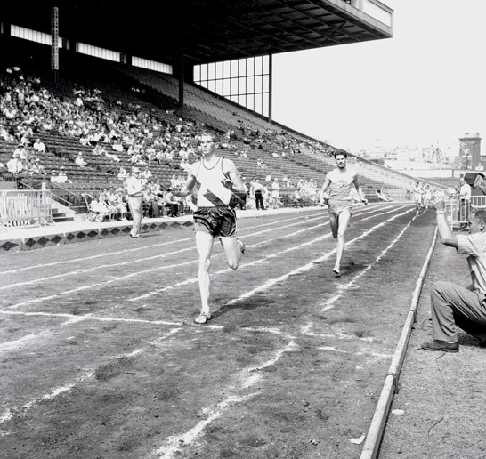 Hall of Famer BILL CROTHERS